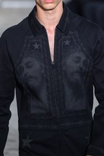 ジバンシィ バイ リカルド ティッシ 2016年春夏メンズコレクション - 縦縞なストリート・モード｜写真29