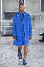 ジバンシィ バイ リカルド ティッシ 2016年春夏メンズコレクション - 縦縞なストリート・モード｜写真34