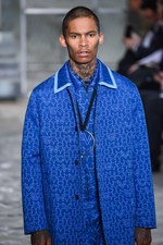 ジバンシィ バイ リカルド ティッシ 2016年春夏メンズコレクション - 縦縞なストリート・モード｜写真35