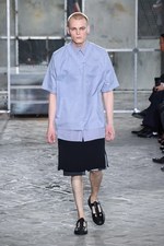 ジバンシィ バイ リカルド ティッシ 2016年春夏メンズコレクション - 縦縞なストリート・モード｜写真42