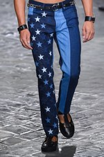 ジバンシィ バイ リカルド ティッシ 2016年春夏メンズコレクション - 縦縞なストリート・モード｜写真61