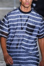 ジバンシィ バイ リカルド ティッシ 2016年春夏メンズコレクション - 縦縞なストリート・モード｜写真80