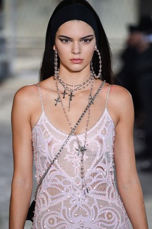 ジバンシィ バイ リカルド ティッシ 2016年春夏メンズコレクション - 縦縞なストリート・モード｜写真22