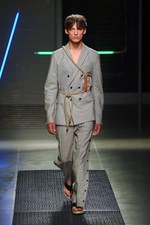 MSGM 2016年春夏メンズコレクション - ストリートアートによる新ニットウェア時代の幕開け｜写真1