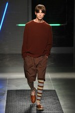 MSGM 2016年春夏メンズコレクション - ストリートアートによる新ニットウェア時代の幕開け｜写真3