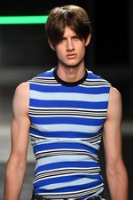 MSGM 2016年春夏メンズコレクション - ストリートアートによる新ニットウェア時代の幕開け｜写真47