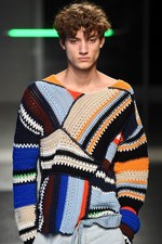 MSGM 2016年春夏メンズコレクション - ストリートアートによる新ニットウェア時代の幕開け｜写真49