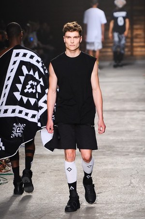 マルセロ・ブロン カウンティ・オブ・ミラン(MARCELO BURLON COUNTY OF MILAN) 2016年春夏メンズコレクション  - 写真32