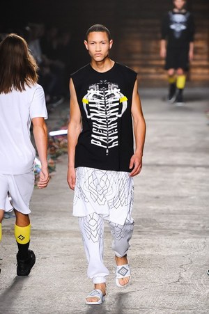 マルセロ・ブロン カウンティ・オブ・ミラン(MARCELO BURLON COUNTY OF MILAN) 2016年春夏メンズコレクション  - 写真40