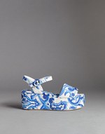 ドルチェ＆ガッバーナ、“マヨリカ陶器”がモチーフのバッグやスニーカーを発売｜写真8