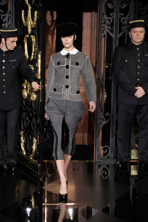 ルイ・ヴィトン(LOUIS VUITTON) 2011-12年秋冬ウィメンズコレクション  - 写真14