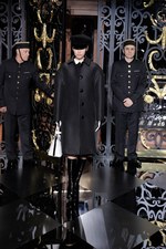 マーク・ジェイコブスが誘い込む、濃密でシークレットな世界　ルイヴィトン(LOUIS VUITTON)、2011-2012年秋冬コレクション｜写真15