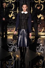 マーク・ジェイコブスが誘い込む、濃密でシークレットな世界　ルイヴィトン(LOUIS VUITTON)、2011-2012年秋冬コレクション｜写真45