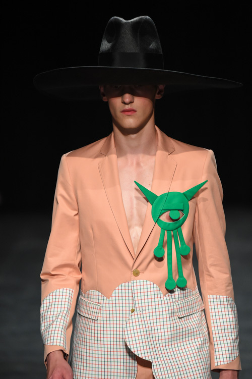 ウォルター ヴァン ベイレンドンク(Walter Van Beirendonck) 2016年春夏メンズコレクション  - 写真66