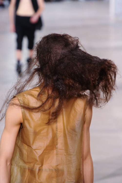 リック・オウエンス(Rick Owens) 2016年春夏メンズコレクション  - 写真32