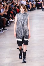 リック・オウエンス 2016年春夏メンズコレクション - リックが考える男らしさの定義｜写真11