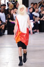 リック・オウエンス 2016年春夏メンズコレクション - リックが考える男らしさの定義｜写真75