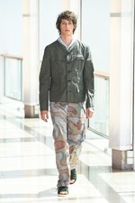 カラー(kolor) 2016年春夏メンズコレクション - 戦争に行けない戦闘服｜写真5