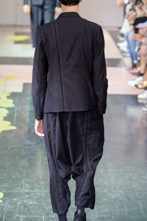 ヨウジヤマモト(Yohji Yamamoto) 2016年春夏メンズコレクション  - 写真4