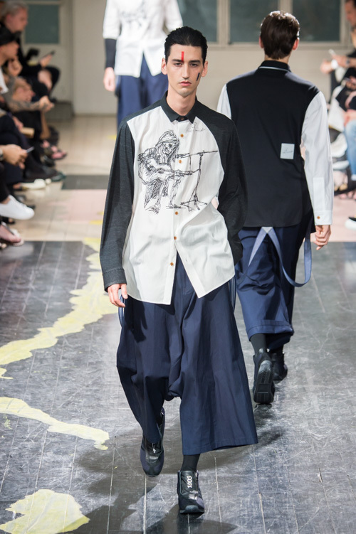 ヨウジヤマモト(Yohji Yamamoto) 2016年春夏メンズコレクション シルエット - 写真43