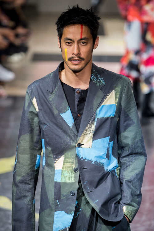 ヨウジヤマモト(Yohji Yamamoto) 2016年春夏メンズコレクション  - 写真35