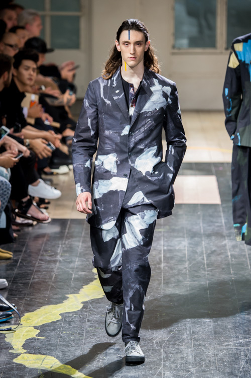 ヨウジヤマモト(Yohji Yamamoto) 2016年春夏メンズコレクション  - 写真37