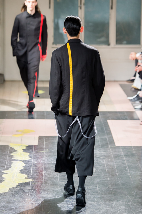 ヨウジヤマモト(Yohji Yamamoto) 2016年春夏メンズコレクション  - 写真82