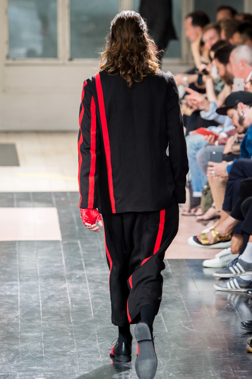 ヨウジヤマモト(Yohji Yamamoto) 2016年春夏メンズコレクション  - 写真86