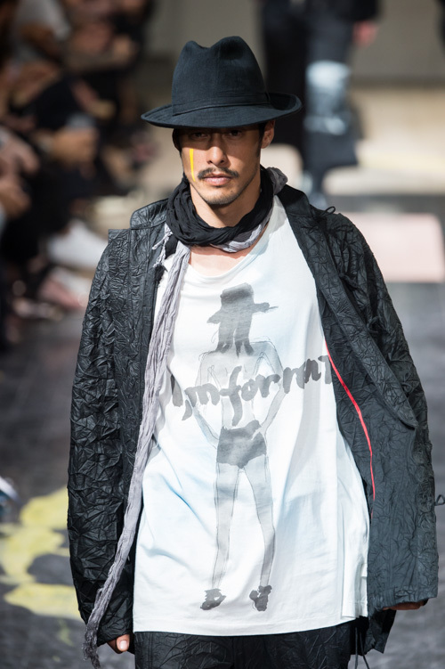 ヨウジヤマモト(Yohji Yamamoto) 2016年春夏メンズコレクション  - 写真95