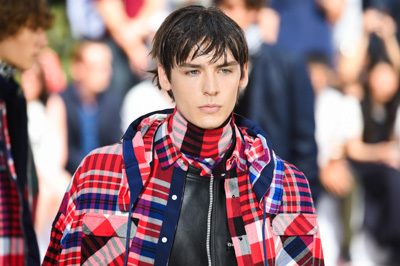 2016年春夏パリコレクション｜sacai 2016年春夏メンズコレクション - 自由な発想が生む、ハイブリットスタイル
