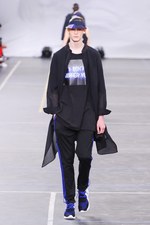 Y-3 2016年春夏コレクション - 3本線への回帰と進化｜写真9