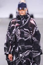 Y-3 2016年春夏コレクション - 3本線への回帰と進化｜写真103