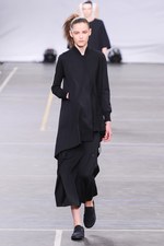 Y-3 2016年春夏コレクション - 3本線への回帰と進化｜写真36