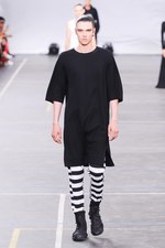 Y-3 2016年春夏コレクション - 3本線への回帰と進化｜写真38