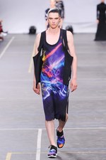 Y-3 2016年春夏コレクション - 3本線への回帰と進化｜写真91