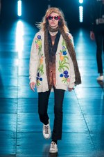 サンローラン 2016年春夏メンズコレクション - 西海岸グランジロックの歴史｜写真4