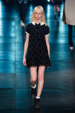 サンローラン 2016年春夏メンズコレクション - 西海岸グランジロックの歴史｜写真7