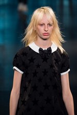 サンローラン 2016年春夏メンズコレクション - 西海岸グランジロックの歴史｜写真8