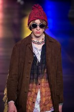 サンローラン 2016年春夏メンズコレクション - 西海岸グランジロックの歴史｜写真108