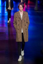 サンローラン 2016年春夏メンズコレクション - 西海岸グランジロックの歴史｜写真120