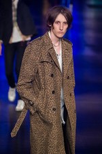 サンローラン 2016年春夏メンズコレクション - 西海岸グランジロックの歴史｜写真121