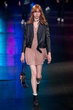 サンローラン 2016年春夏メンズコレクション - 西海岸グランジロックの歴史｜写真123