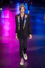 サンローラン 2016年春夏メンズコレクション - 西海岸グランジロックの歴史｜写真129
