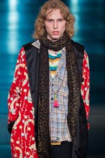 サンローラン 2016年春夏メンズコレクション - 西海岸グランジロックの歴史｜写真16
