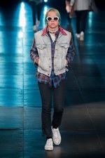 サンローラン 2016年春夏メンズコレクション - 西海岸グランジロックの歴史｜写真40
