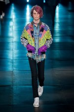 サンローラン 2016年春夏メンズコレクション - 西海岸グランジロックの歴史｜写真42