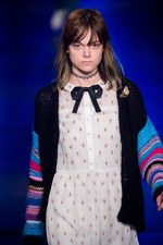 サンローラン 2016年春夏メンズコレクション - 西海岸グランジロックの歴史｜写真54