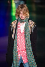 サンローラン 2016年春夏メンズコレクション - 西海岸グランジロックの歴史｜写真58