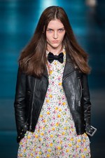 サンローラン 2016年春夏メンズコレクション - 西海岸グランジロックの歴史｜写真60