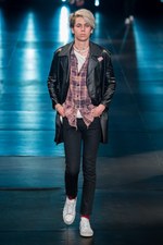 サンローラン 2016年春夏メンズコレクション - 西海岸グランジロックの歴史｜写真87